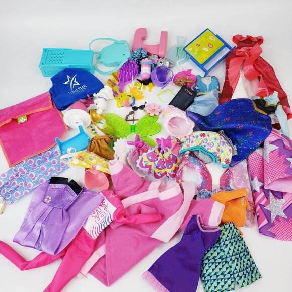 Mix Barbie Doll Lot and Accessories - Picture 6 of 9